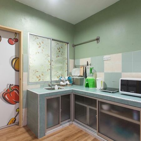 Gunung View Homestay 10 To 12 Pax Near Sunway Tambun Ipoh Exteriér fotografie