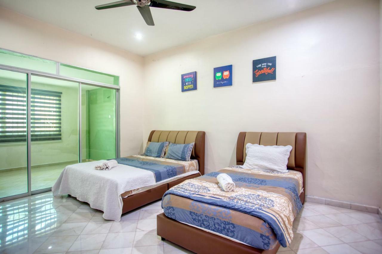 Gunung View Homestay 10 To 12 Pax Near Sunway Tambun Ipoh Exteriér fotografie