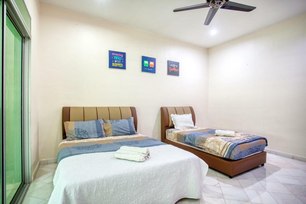 Gunung View Homestay 10 To 12 Pax Near Sunway Tambun Ipoh Exteriér fotografie