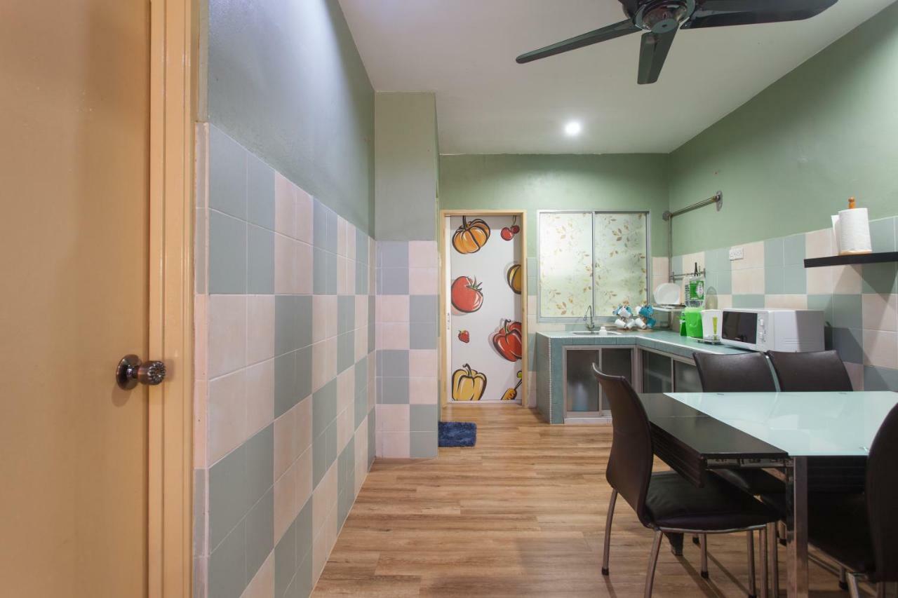 Gunung View Homestay 10 To 12 Pax Near Sunway Tambun Ipoh Exteriér fotografie